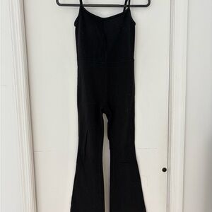 Aritzia Wilfred Free Black Workout Jumpsuit